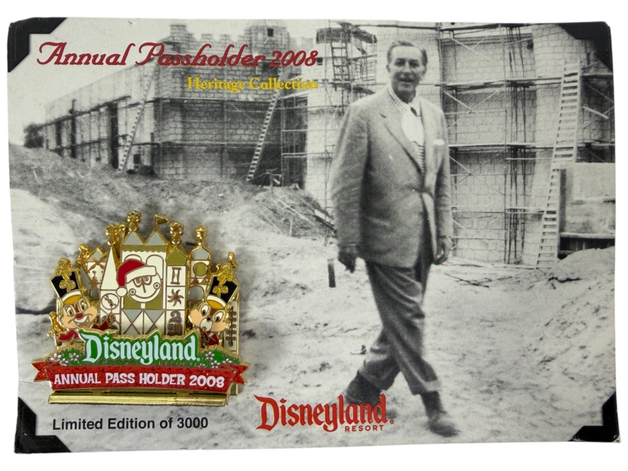 Disneyland Annual Passholder 2008 Heritage Collection It's A Small World Holiday Chip & Dale Pin - Limited Edition 3,000
