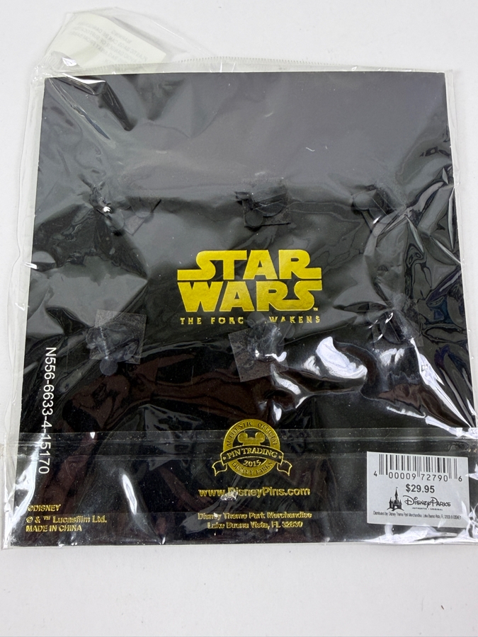 Disney Parks Star Wars: The Force Awakens 6-Pin Trading Booster Set - 2015 Force Friday Release - Authentic Star Wars Movie Pins [Photo 4]