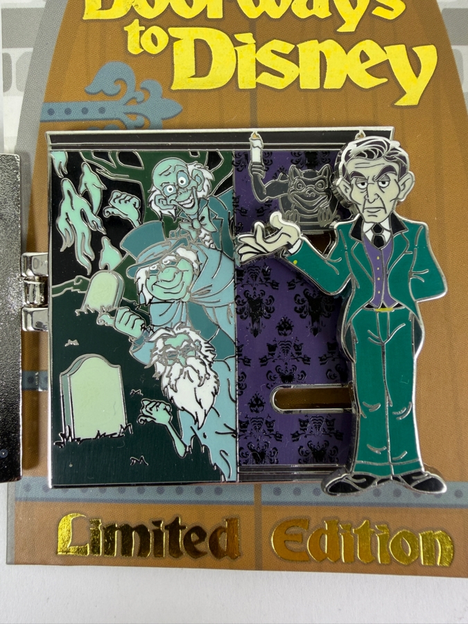 Disney Doorways To Disney The Haunted Mansion Servants Quarters Master Gracey Limited Edition Hinged 3-D Pin [Photo 5]