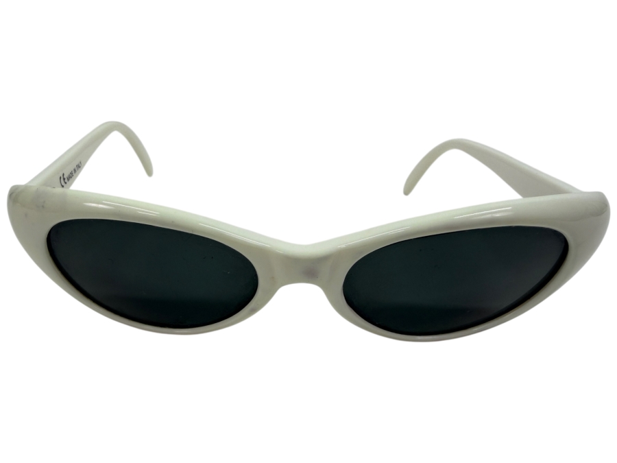 Vintage Morange 1990s White Cat-Eye Sunglasses With Dark Lenses Made In Italy (HA)