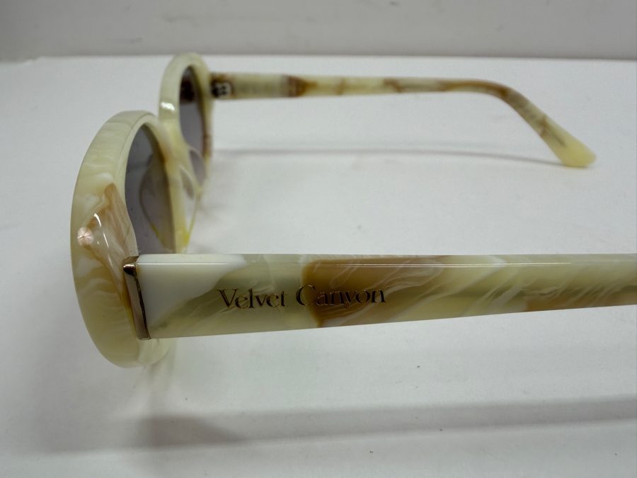 Velvet Canyon The Poet Oval Sunglasses In Cream Tort Shell Acetate With Brown Lenses And Case (HA) [Photo 5]