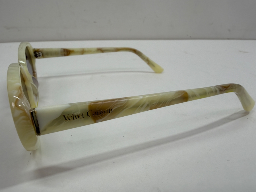 Velvet Canyon The Poet Oval Sunglasses In Cream Tort Shell Acetate With Brown Lenses And Case (HA) [Photo 4]