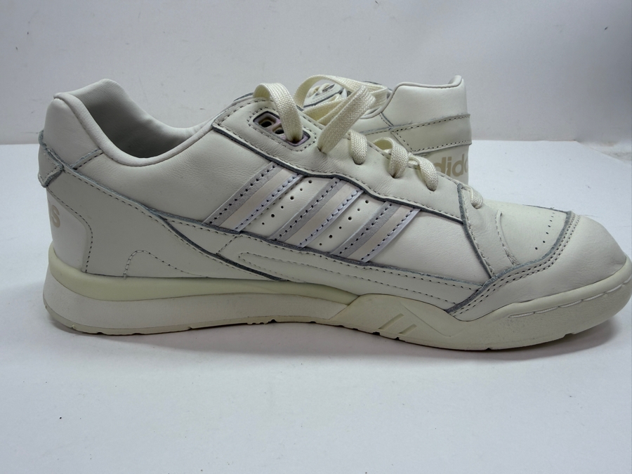 New Adidas Originals A.R. Trainer Sneakers In Off White Leather Size 8 Women's (HA) [Photo 4]