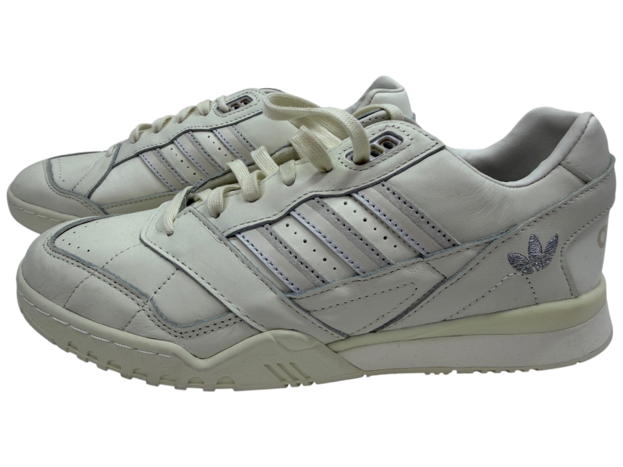 New Adidas Originals A.R. Trainer Sneakers In Off White Leather Size 8 Women's (HA)