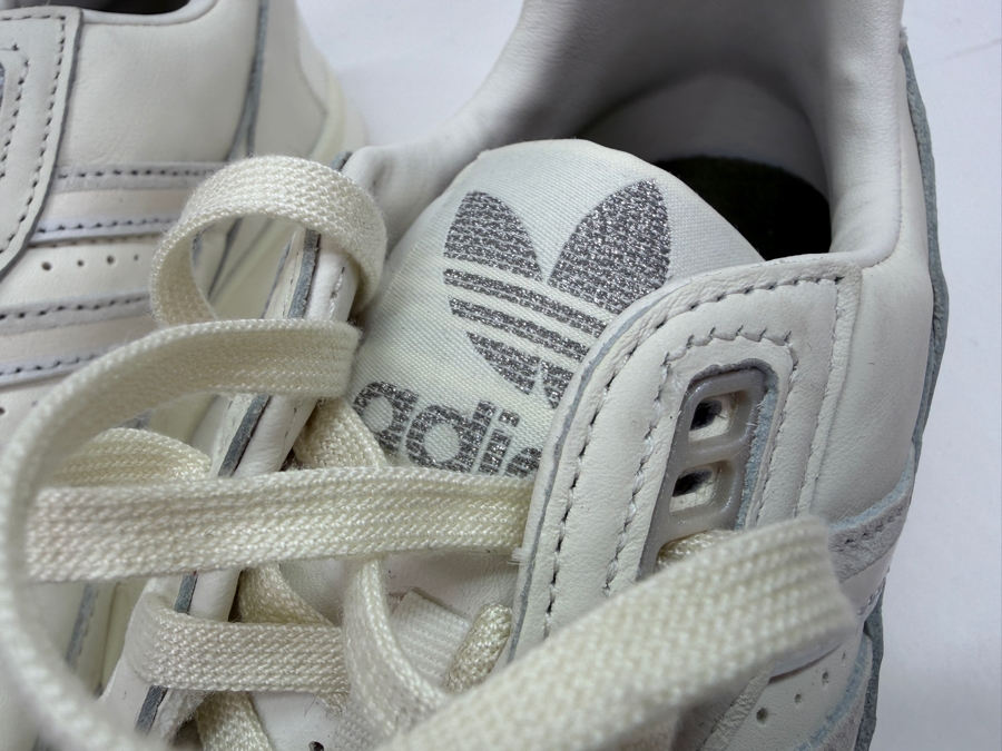 New Adidas Originals A.R. Trainer Sneakers In Off White Leather Size 8 Women's (HA) [Photo 2]