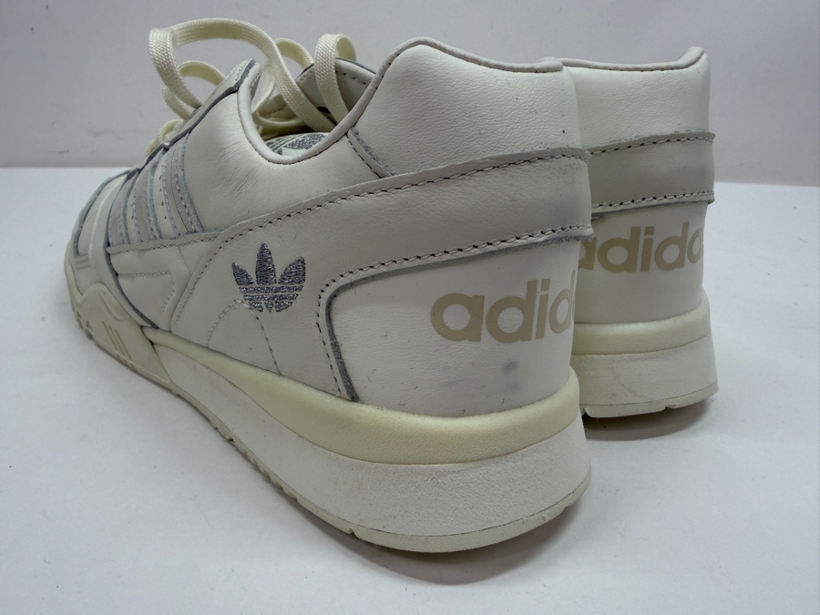 New Adidas Originals A.R. Trainer Sneakers In Off White Leather Size 8 Women's (HA) [Photo 3]