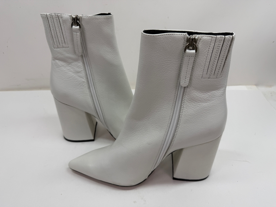 New Alias Mae Ahara White Leather Pointed Toe Block Heel Ankle Bootie Size 39 Retails $250 (HA) [Photo 3]