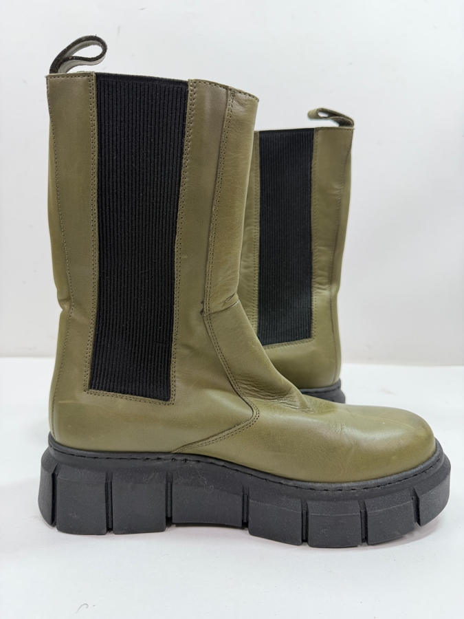 New Alohas Armor Khaki Leather Platform Chelsea Boots Size 39 (US 8.5) Made in Spain Retails $265 (HA) [Photo 3]