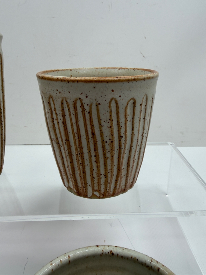 Just Added - (4) Brooke Clunie Red Door Studio Art Pottery Hand Made In Byron Bay, Australia [Photo 5]
