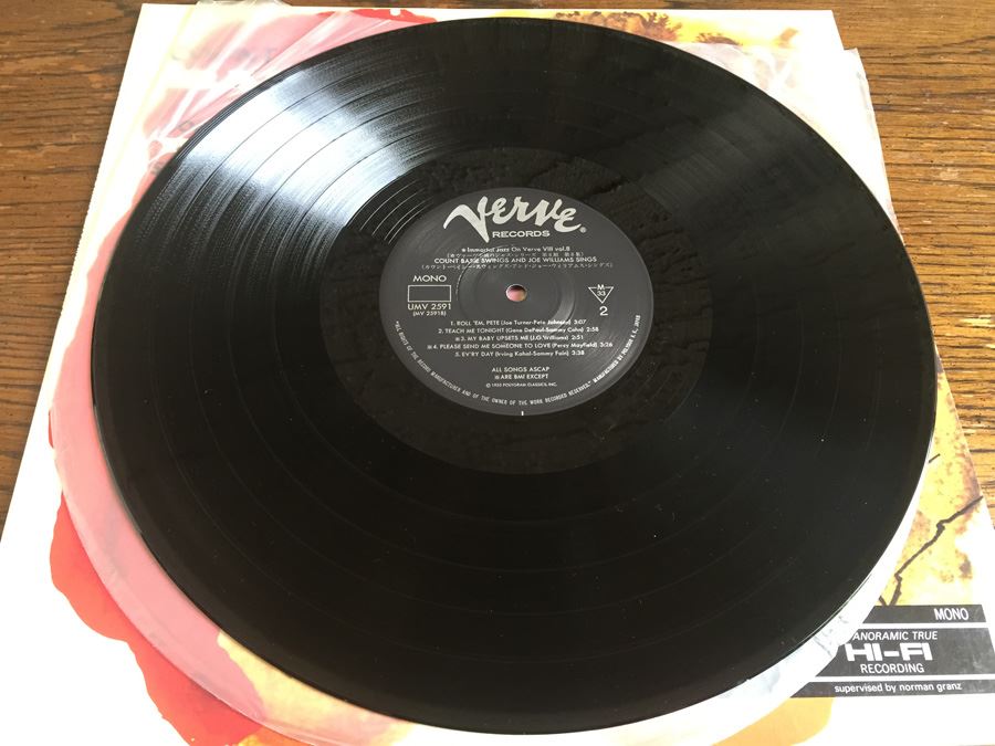 Count Basie / Joe Williams ‎- Count Basie Swings--Joe Williams Sings - Verve Records ‎- UMV-2591 [Photo 5]