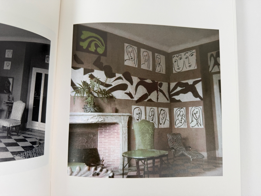Just Added - Henri Matisse: The Cut-Outs MoMA Hardcover Art Book Featuring The Iconic Blue Nude II Lithograph Cover (HA)

 [Photo 5]
