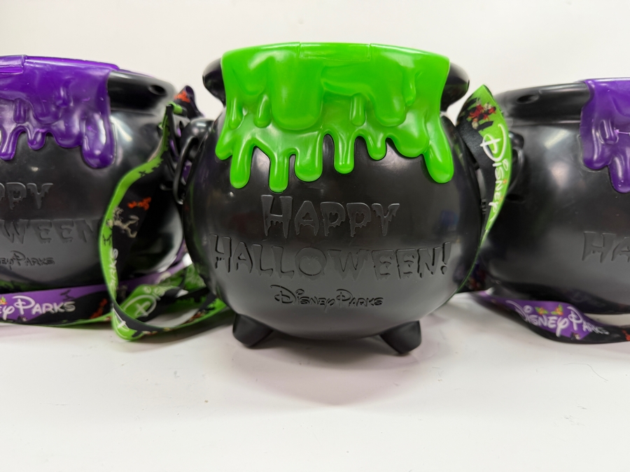Disney Parks Halloween Poison Apple Cauldron Light-Up Popcorn Buckets - 2018 Green Edition & 2019 AP Exclusive Purple Edition 7'H [Photo 4]