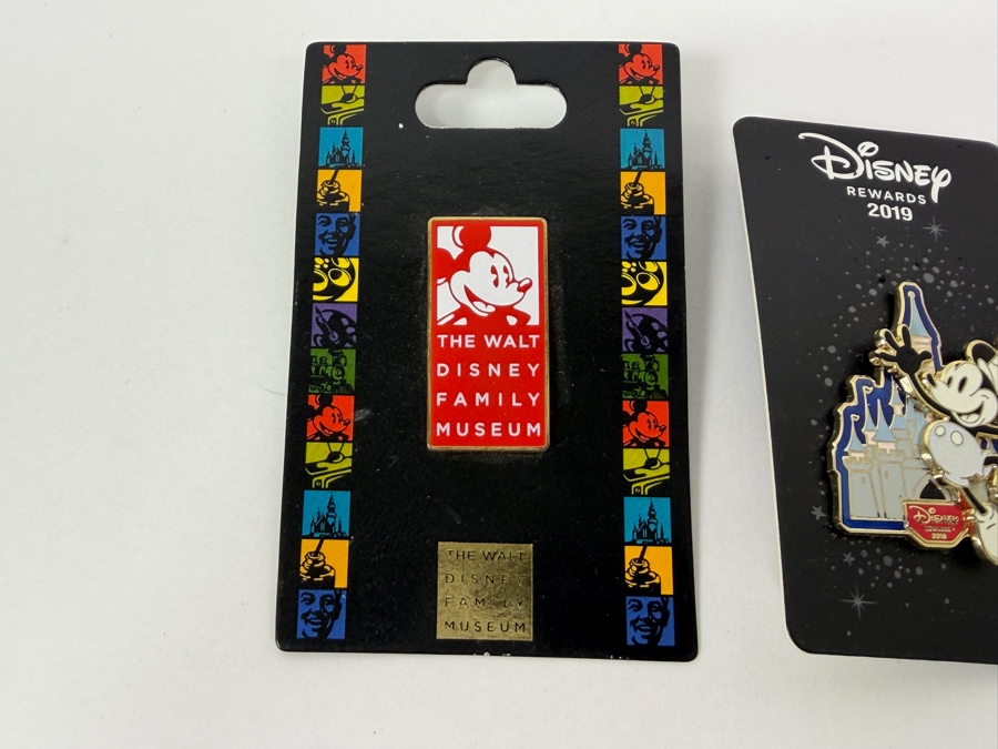 Disney Parks Collector Pin Set - Walt Disney Family Museum Mickey, 2019 Rewards Mickey Sparkle, Studios Animation Building, London Mickey, Movie Rewards Mystery Gifts, Patriotic Stitch & Santa Mickey [Photo 5]
