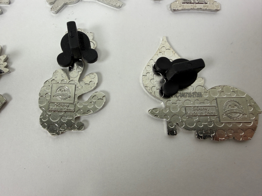 Disney Parks 'it's a small world' Mystery Collection - Goodbye Series 2019 - 6-Pin Set Featuring Character Icons And Signs [Photo 8]