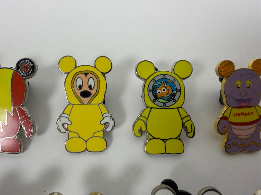 Disney Parks Vinylmation Mystery Pin Collection - Assorted Park & Urban Series Limited Release Trading Pins [Photo 9]