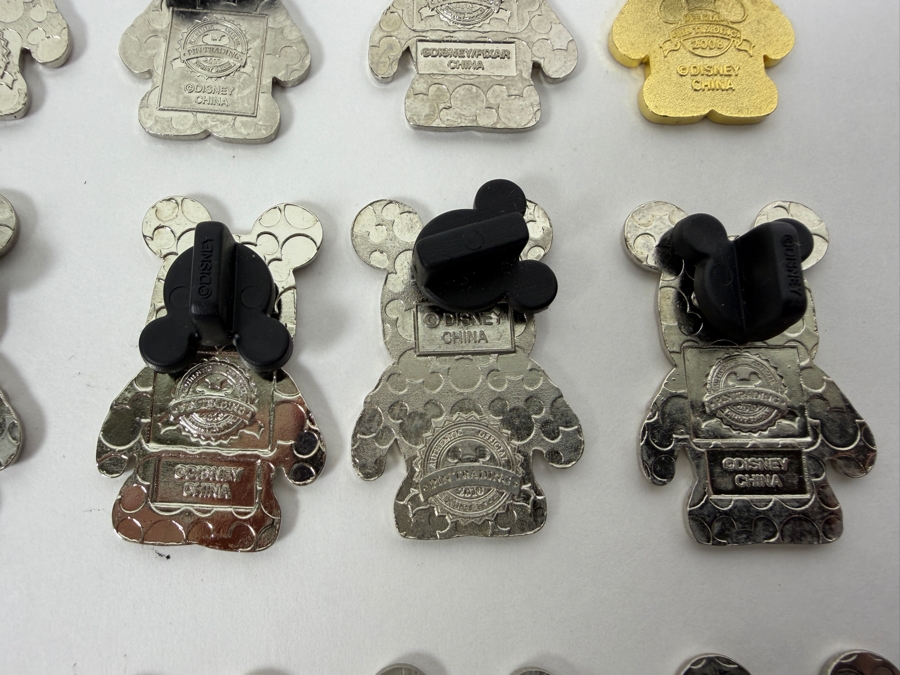 Disney Parks Vinylmation Mystery Pin Collection - Assorted Park & Urban Series Limited Release Trading Pins [Photo 14]