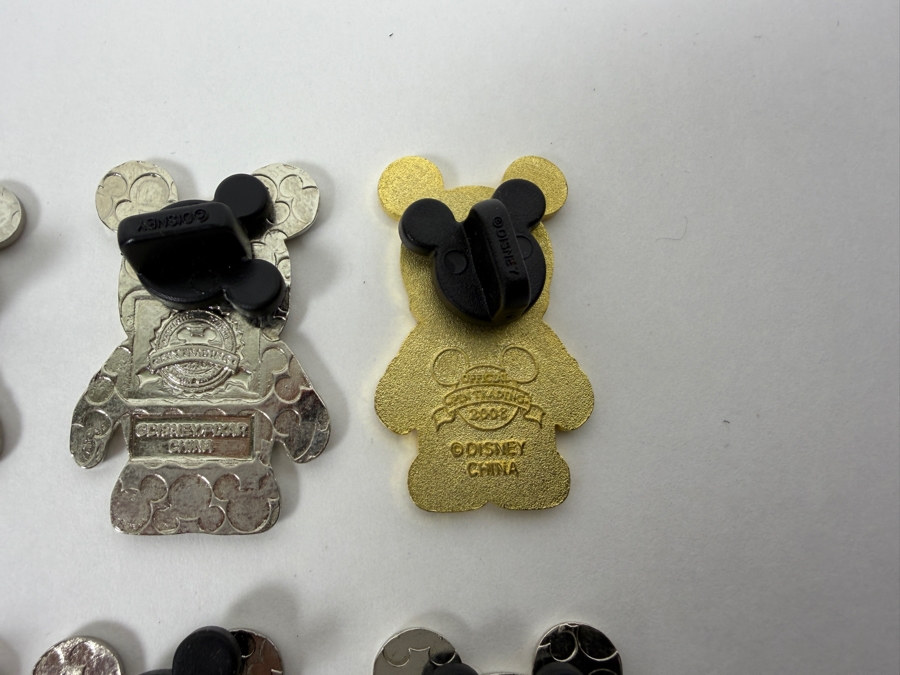 Disney Parks Vinylmation Mystery Pin Collection - Assorted Park & Urban Series Limited Release Trading Pins [Photo 18]