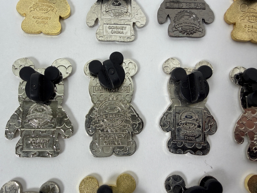 Disney Parks Vinylmation Mystery Pin Collection - Assorted Park & Urban Series Limited Release Trading Pins [Photo 14]