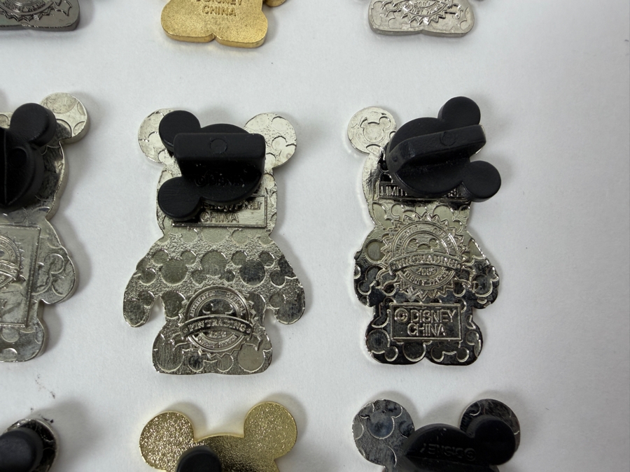 Disney Parks Vinylmation Mystery Pin Collection - Assorted Park & Urban Series Limited Release Trading Pins [Photo 15]