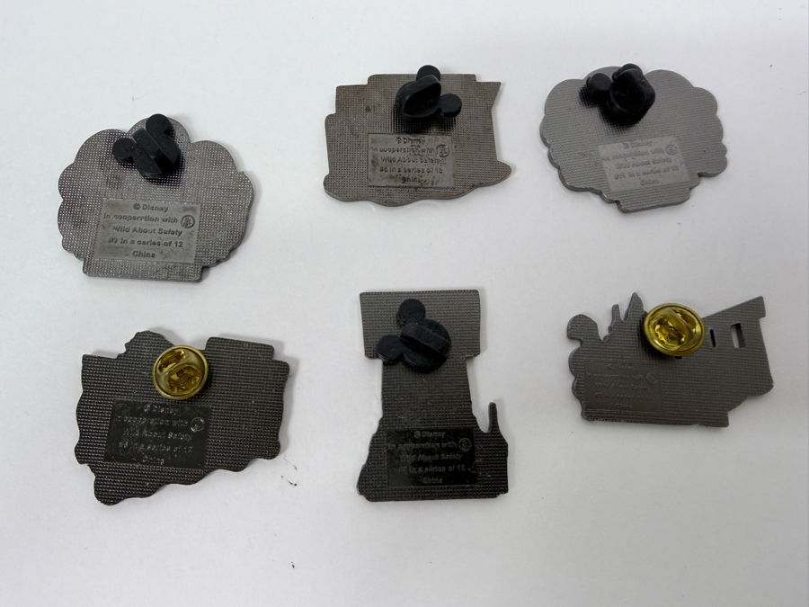 Disney Parks Wild About Safety Timon & Pumbaa Pin Set - 2003-2004 Educational Collection Featuring Character Safety Tips [Photo 8]