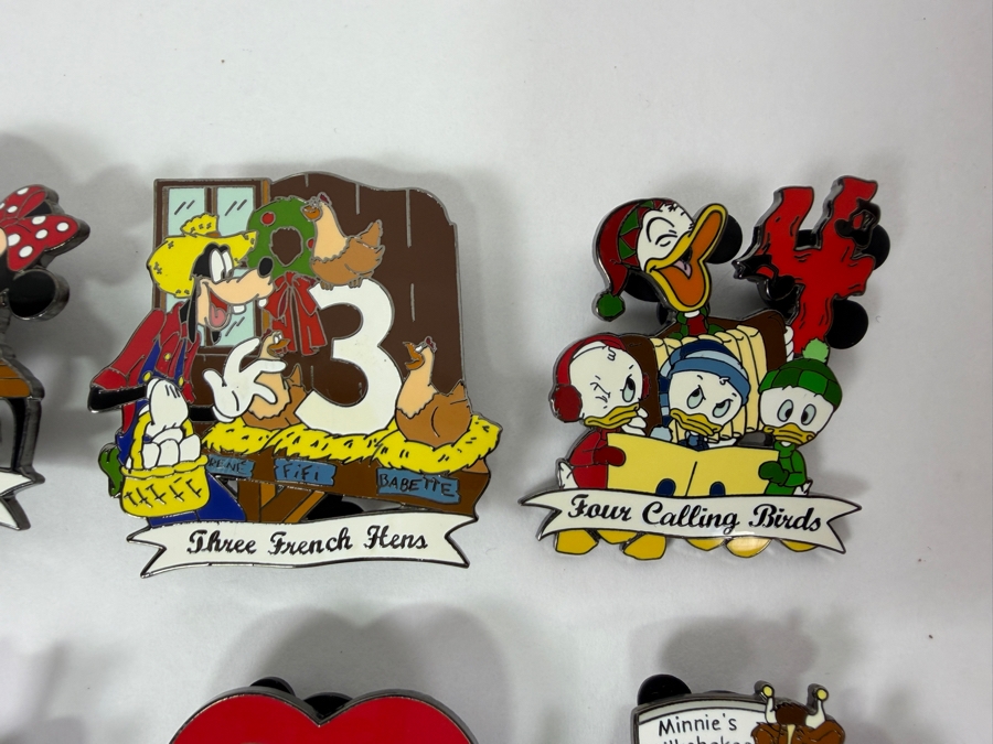 Disney Parks 12 Days Of Christmas 2004 Collector Pin Set - 12-Pin Holiday Character Collection - Limited Edition 1500 [Photo 3]