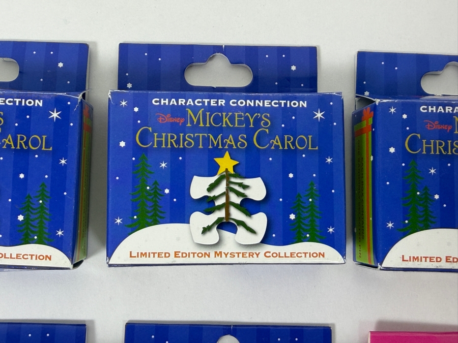 Disney Character Connection Mickey's Christmas Carol And The Aristocats Limited Edition Mystery Pin Box Set [Photo 2]