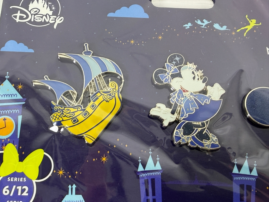 Disney Minnie Mouse The Main Attraction Peter Pan's Flight Series 6 Of 12 Limited Release Three Pin Set [Photo 3]