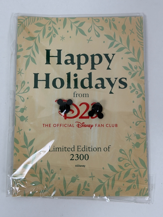 Disney D23 Exclusive Mickey's Christmas Carol Jumbo Limited Edition Enamel Pin On Commemorative Backing Card [Photo 3]