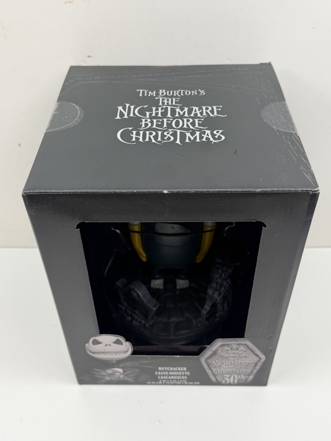 Disney Parks The Nightmare Before Christmas Behemoth Nutcracker 30th Anniversary Commemorative Figurine [Photo 3]