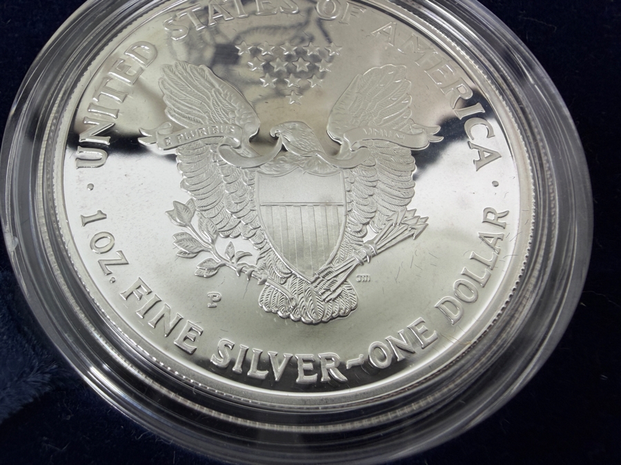 1998 United States American Silver Eagle One Ounce Fine Silver Proof Coin In Original Government Velvet Presentation Case And Protective Capsule
 [Photo 7]