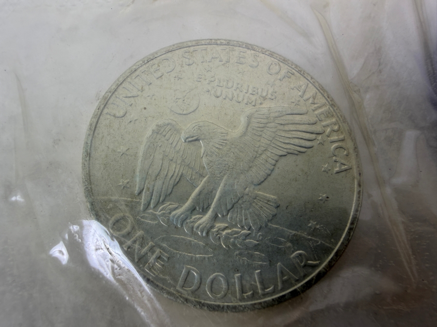 1971 Eisenhower Uncirculated Silver Dollar [Photo 5]