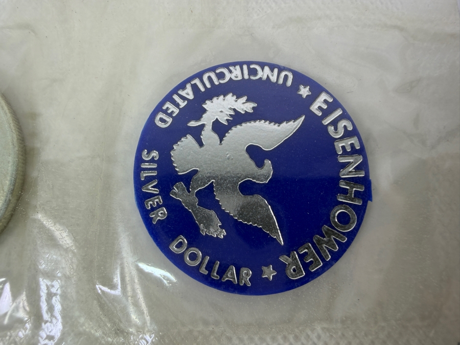 1971 Eisenhower Uncirculated Silver Dollar [Photo 4]