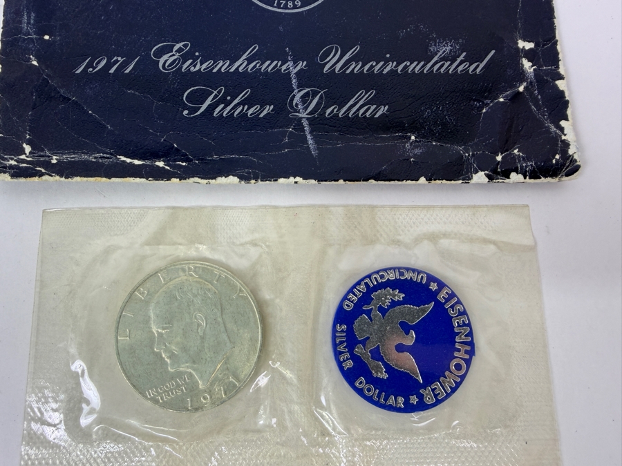 1971 Eisenhower Uncirculated Silver Dollar [Photo 2]
