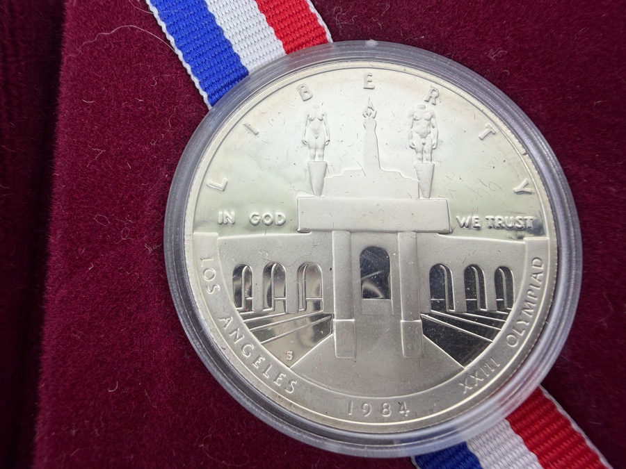 1984 Los Angeles Olympic Silver Dollar Proof Coin In Original Red Velvet Presentation Box [Photo 4]