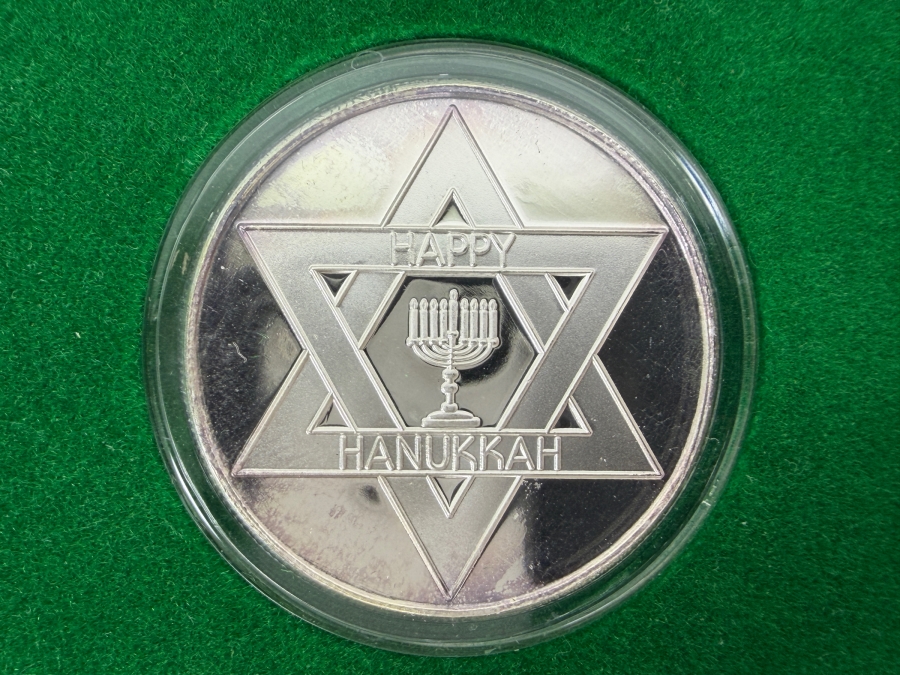 1997 1 Troy Ounce .999 Fine Silver Happy Hanukkah Commemorative Round