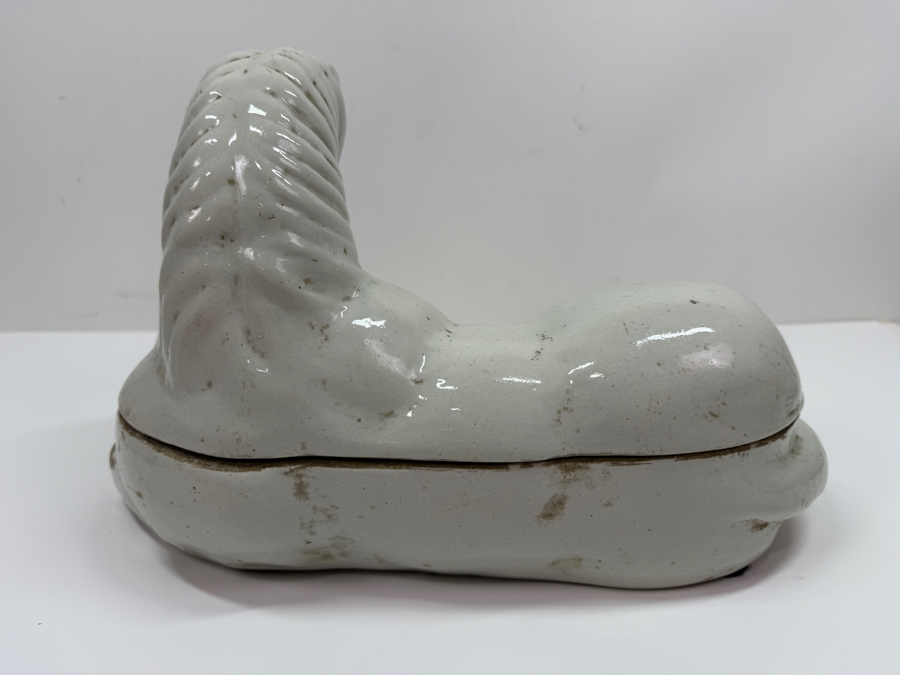 Vintage White Ceramic Horse Box 12.5W X 8D X 9H (RSF) [Photo 3]