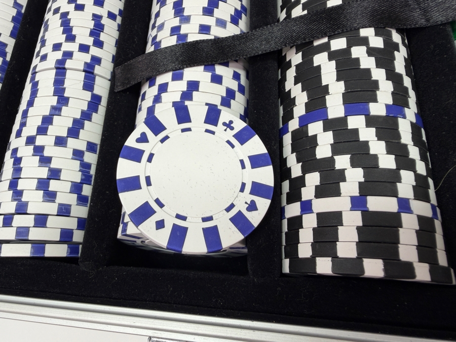 Poker Chip Set With 2 Playing Card Packs And Dice Cased In An Aluminum Carrying Case 24W X 9.5D X 3H [Photo 7]