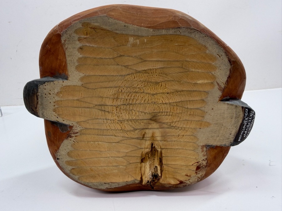 Vintage Russian Signed Hand Painted Carved Wooden Santa Figurine 6W X 7D X 8.5H [Photo 11]