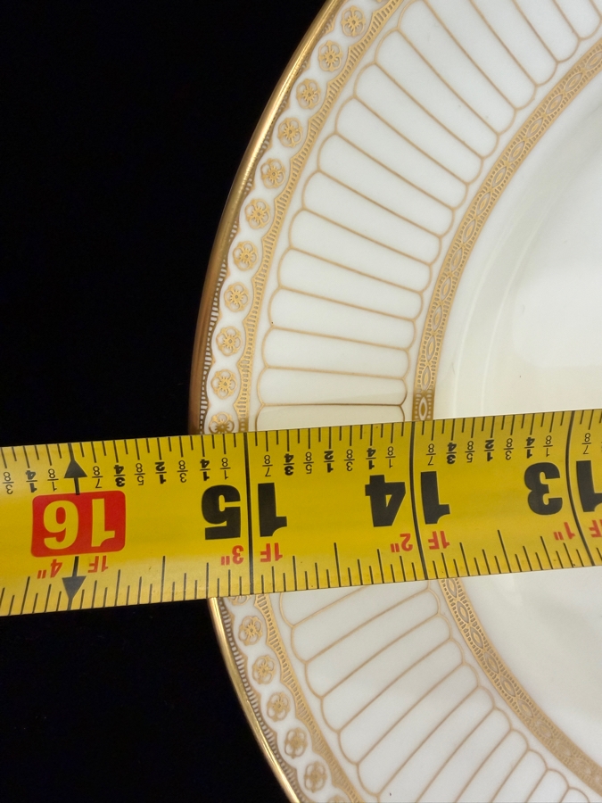 Elegant Wedgwood Bone China Service Colonnade Pattern Service For Approximately With Coffee Pot And Teapot 10 Made In England (CBAD) [Photo 12]