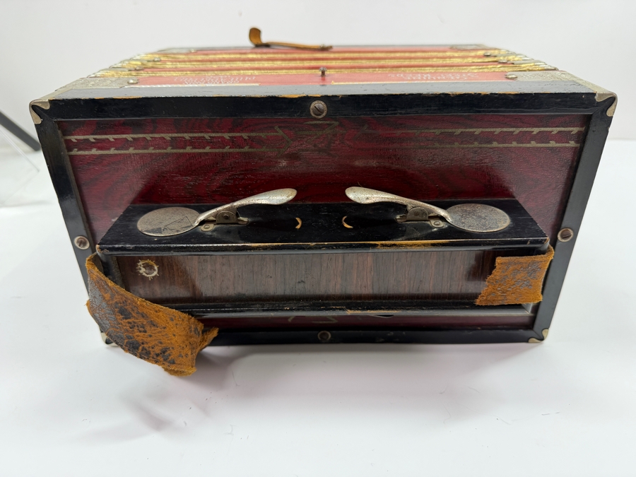 Vintage M. Hohner Grand Prix Philadelphia 1926 Melodeon Diatonic Accordion 10 Button 12W X 13D X 6.5H (RSF)
 [Photo 9]