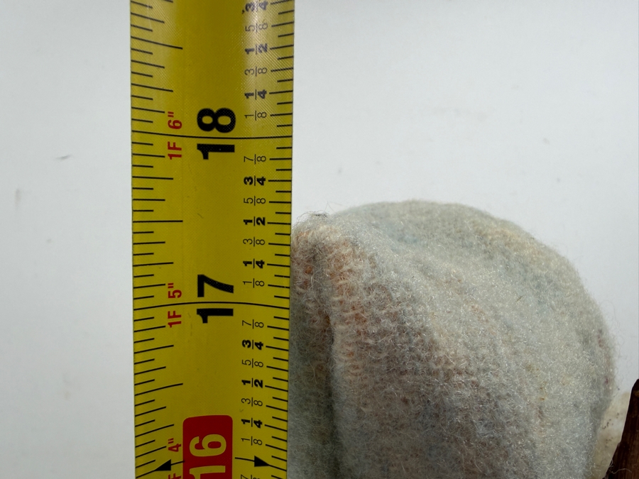 Signed Limited Edition 'Storytellers' By Phyllis Santa Claus Statue Titled 'Zeb' And Numbered 60 Of 150 Dated 1993 17.5'H [Photo 9]