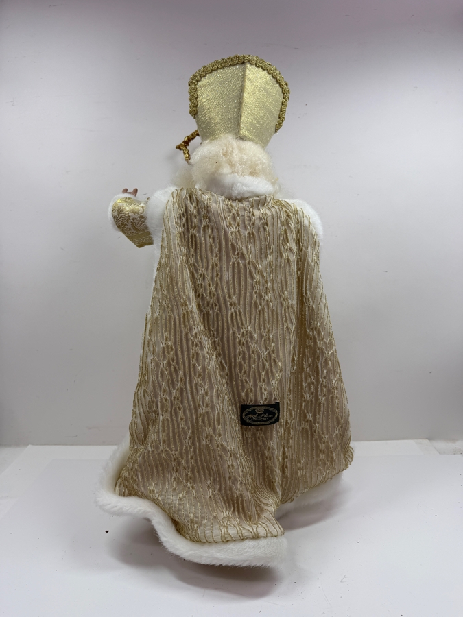 Mark Roberts Santa Claus Statue 24'H (Note That One Finger Is Missing) [Photo 6]