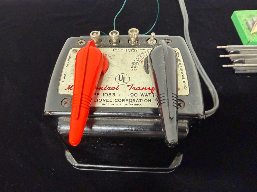 Vintage 1940s Lionel Postwar O-Gauge Train Set Featuring A Lionel 675 Steam Locomotive, Whistle Tender, Passenger Cars, Automatic Refrigerated Milk Car, Tracks, Lionel Type 1033 Multi-Control Transformer And More [Photo 10]