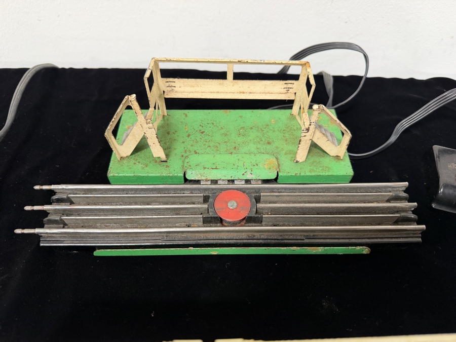 Vintage 1940s Lionel Postwar O-Gauge Train Set Featuring A Lionel 675 Steam Locomotive, Whistle Tender, Passenger Cars, Automatic Refrigerated Milk Car, Tracks, Lionel Type 1033 Multi-Control Transformer And More [Photo 11]