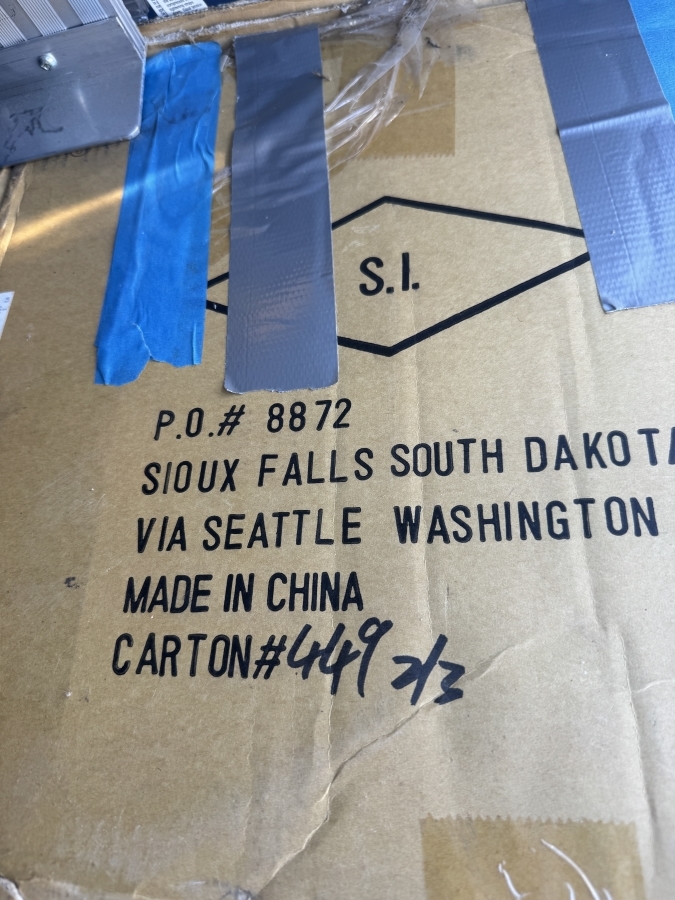 Just Added - Fraser Fir 12' 1300 Lite Christmas Tree In Three Boxes Retails $2,400 [Photo 4]