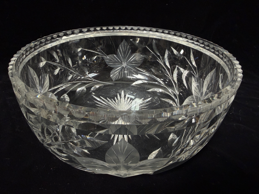 Vintage Signed Hawkes American Brilliant Period Cut Crystal Bowl Featuring A Detailed Floral Pattern 9W X 3.5H [Photo 2]