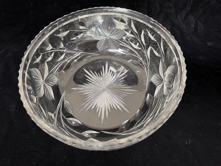 Vintage Signed Hawkes American Brilliant Period Cut Crystal Bowl Featuring A Detailed Floral Pattern 9W X 3.5H [Photo 4]