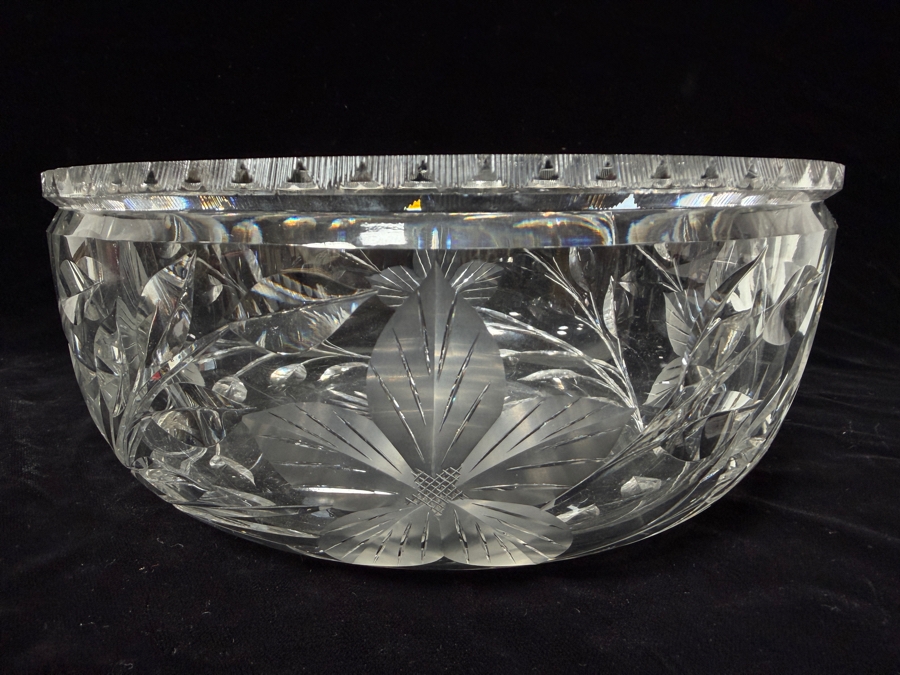 Vintage Signed Hawkes American Brilliant Period Cut Crystal Bowl Featuring A Detailed Floral Pattern 9W X 3.5H [Photo 3]
