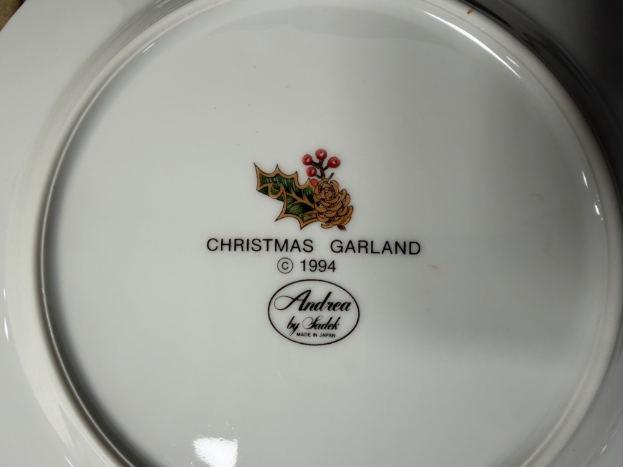Andrea By Sadek 1994 'Christmas Garland' Porcelain Tableware Collection Featuring A 10.5-Inch Cake Plate With Matching Server And A Set Of Four 10-Ounce Gold-Trimmed Mugs [Photo 5]