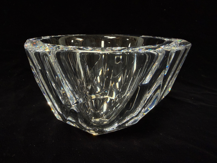 Vintage Signed Orrefors Zenith Faceted Crystal Bowl Designed By Anne Nilsson 5'W X 3.25'H [Photo 2]